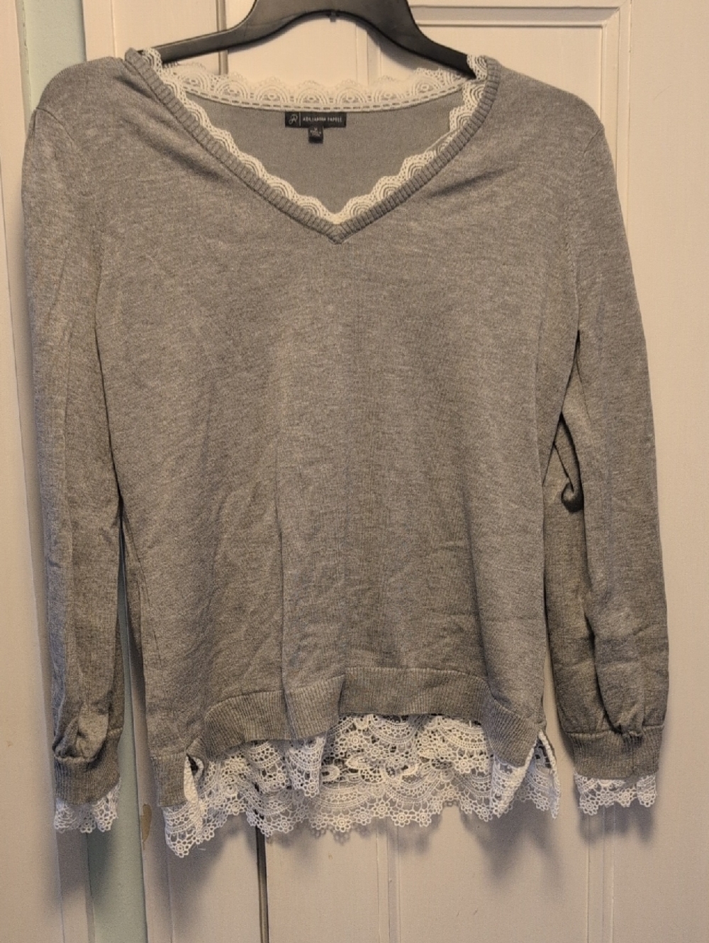 Adrianna Papell Gray Top with White Lace Collar M
